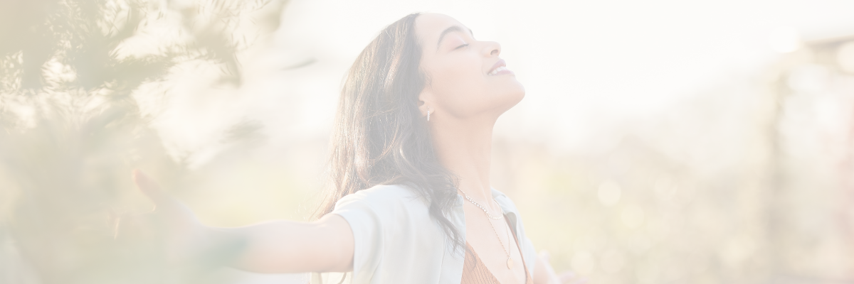 femme sereine arrêt pilule et essai bébé